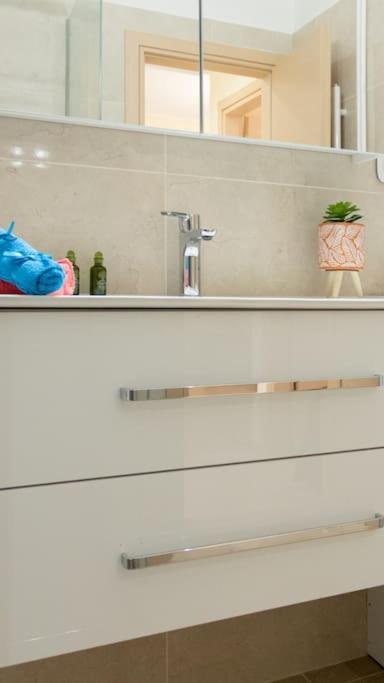 Luxury Apartment In Garitsa Bay Corfu  Buitenkant foto